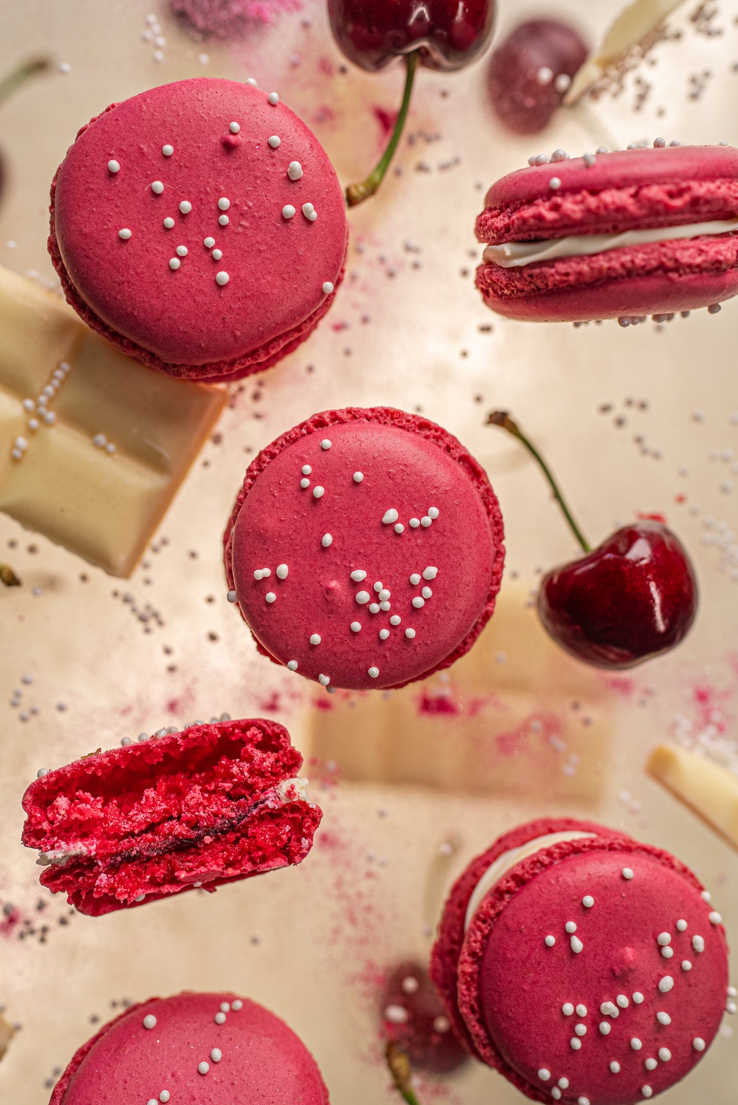 Caja Macarrones Cereza