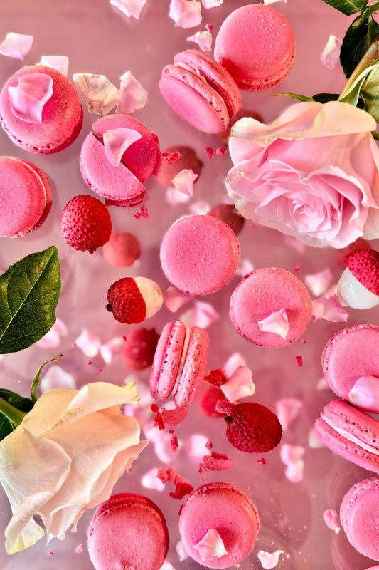 Caja Macarrones Rosas y lychee